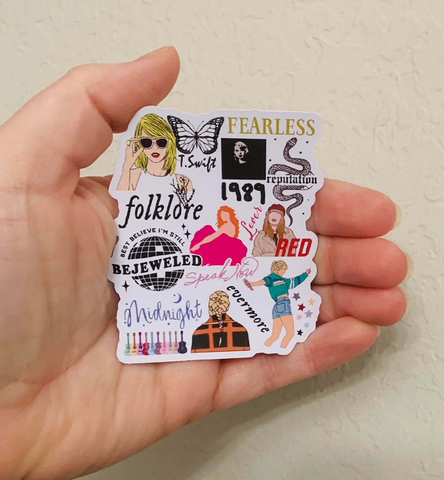 Taylor Swift 1- Taylor Swift Stickers/Magnet